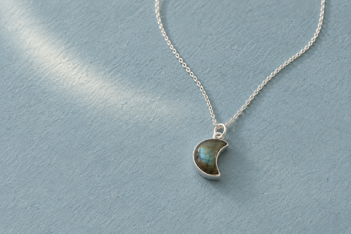 Crescent Moon Meaning: A Symbol of Change, Hope and New Beginnings