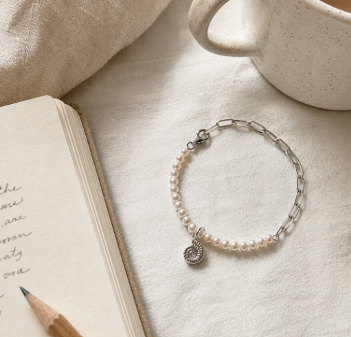 Silver Ammonite Pearl Paperclip Bracelet